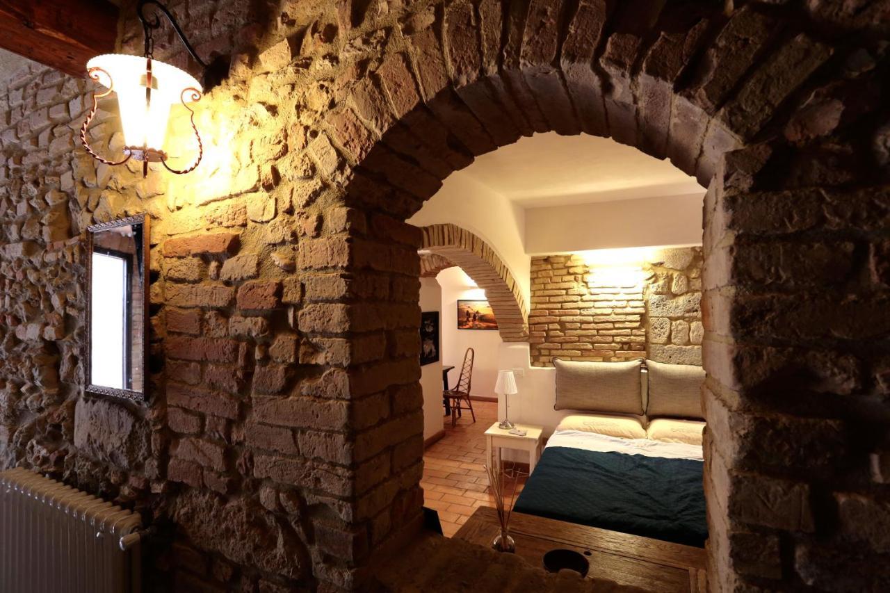 Corte Dei Guelfi ซานจีมิญญาโน ภายนอก รูปภาพ